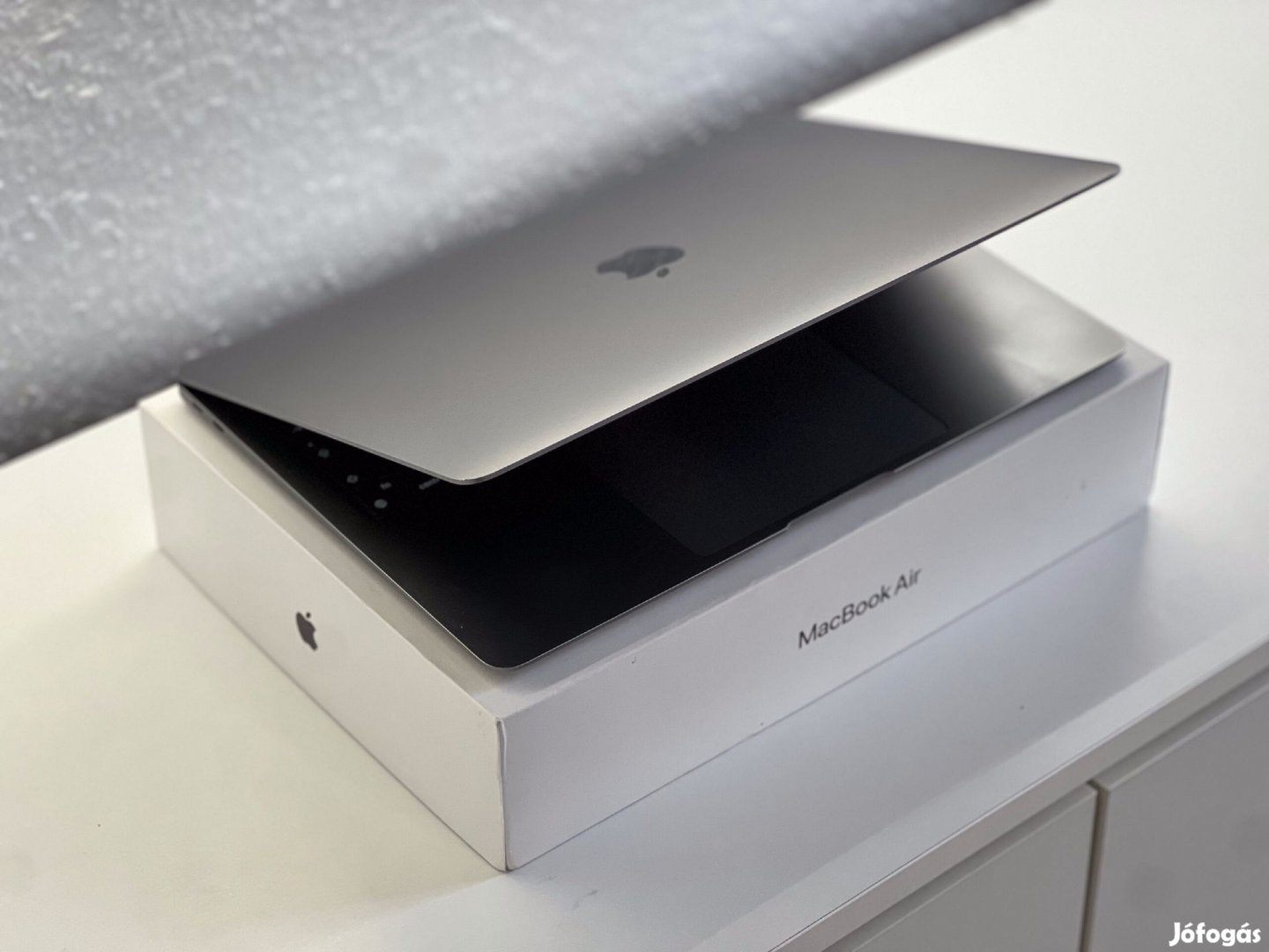 MacBook Air 2020 13 M1 256GB 2 ÉV Garanciával Számlával