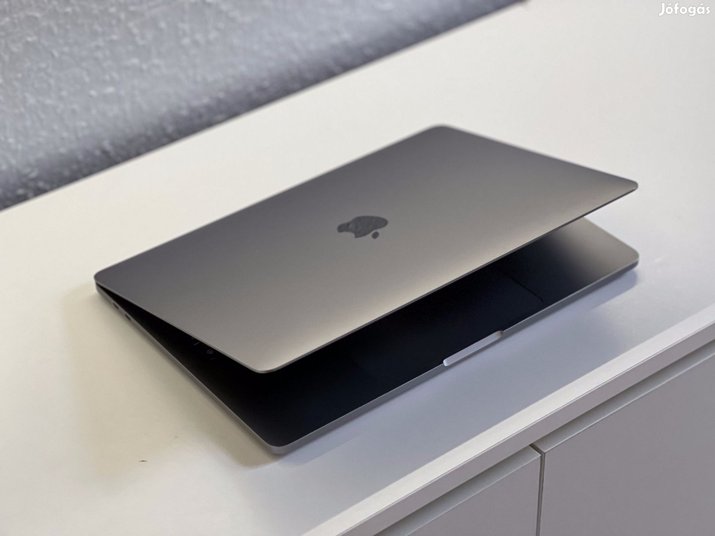 MacBook Pro 2020 13 M1 256GB 2 ÉV Garanciával Számlával