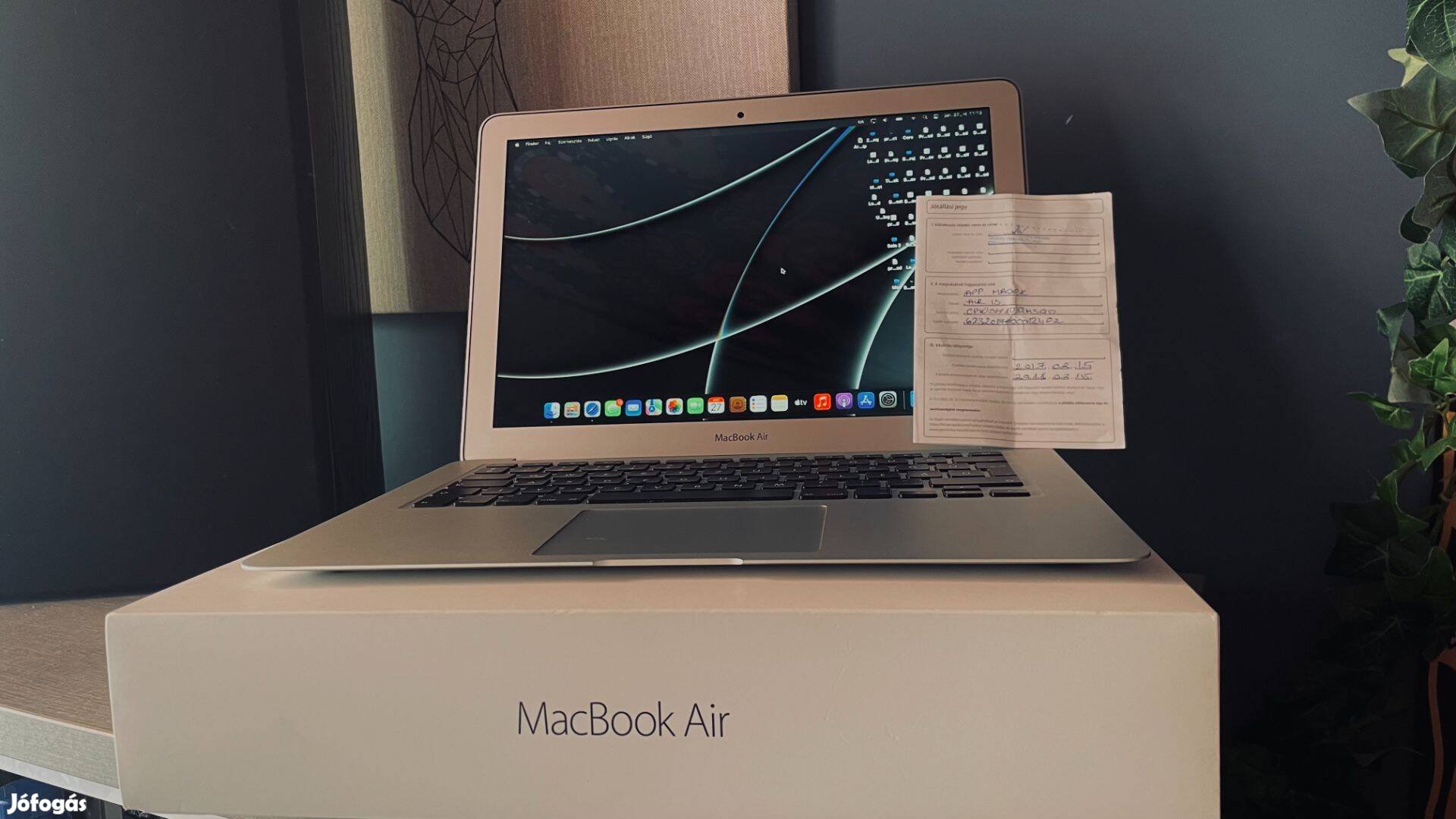 Macbook 13" Nagyon szép állapotban