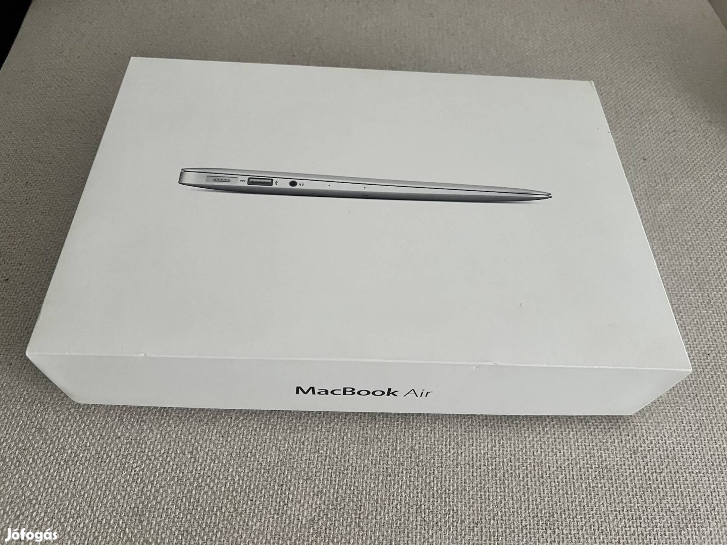 Macbook Air 11', LED-háttérvilágítású, széles képernyős laptop