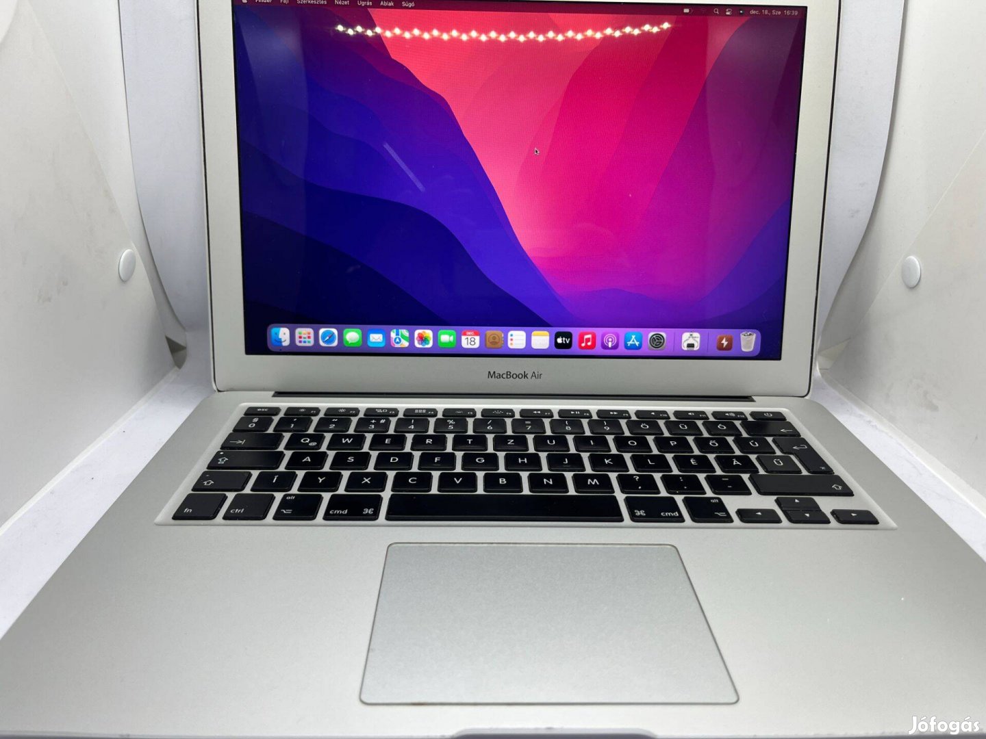 Macbook Air 13" 2015 8G/256GB , Új AKKU, Magyar BILL, Üzletből