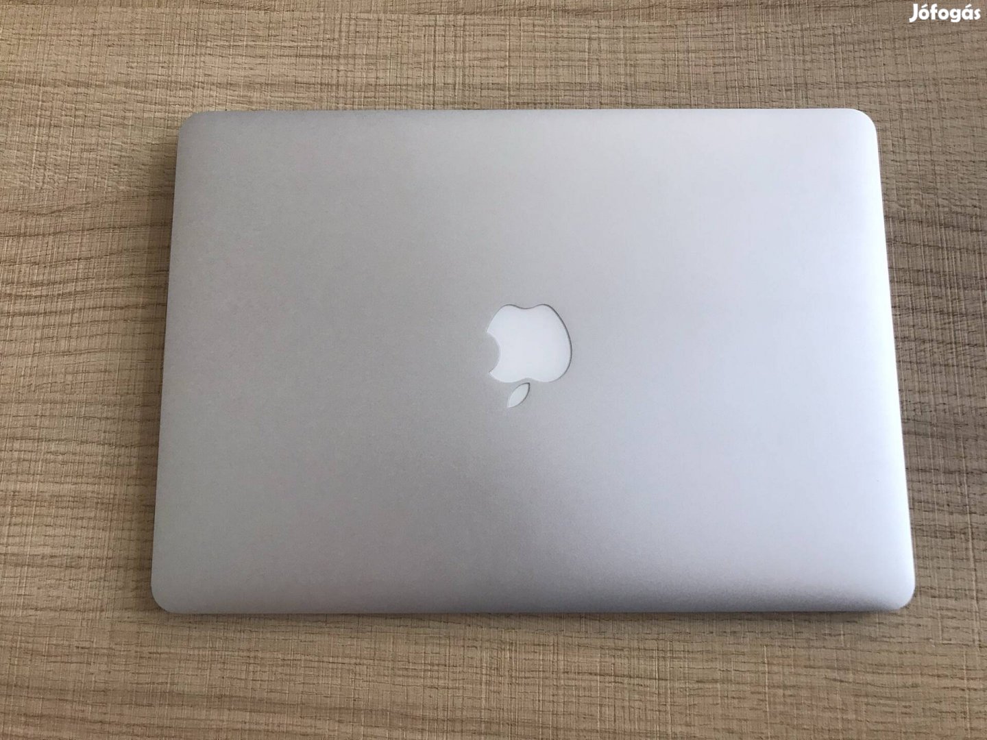 Macbook Air 2017 '13 inch, 128GB, 323 ciklus az akksiban!