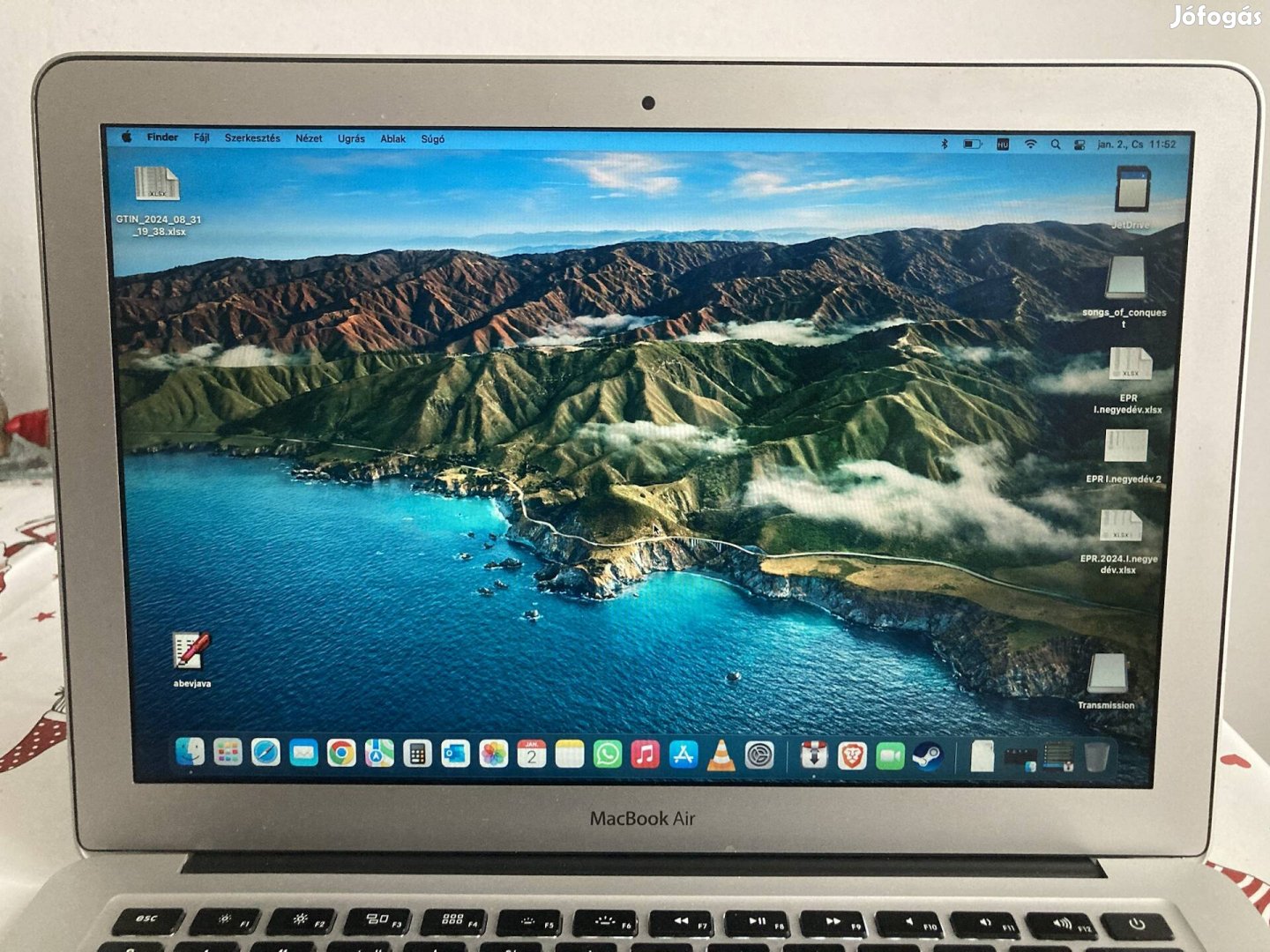 Macbook Air 2017 ajándékokkal