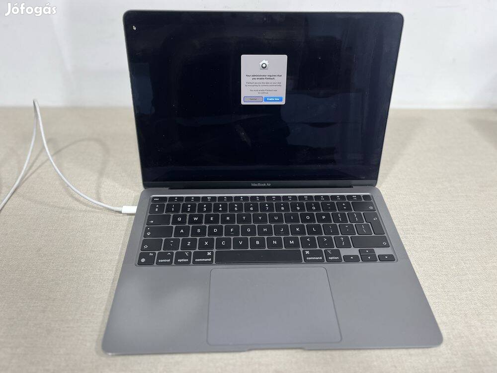 Macbook Air M1 2020 kisebb hiba