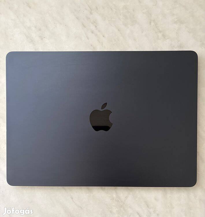 Macbook Air M3, Midnight, 8256, karcmentes, 96 akku, 13