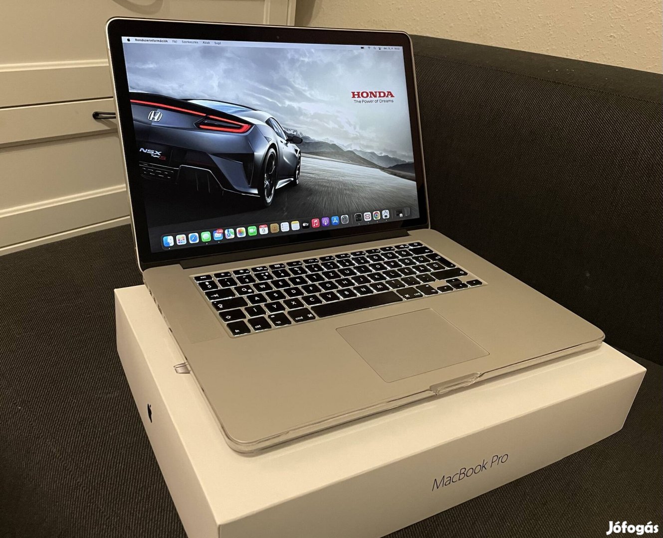 Macbook Pro 15.4 Retina kijelző dobozával 149.000 Ft 