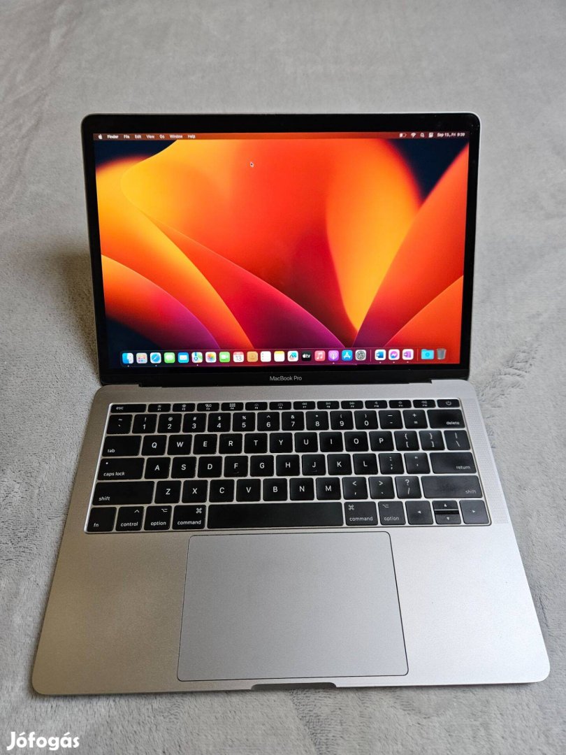 Macbook Pro 2017 13 16GB 250GB