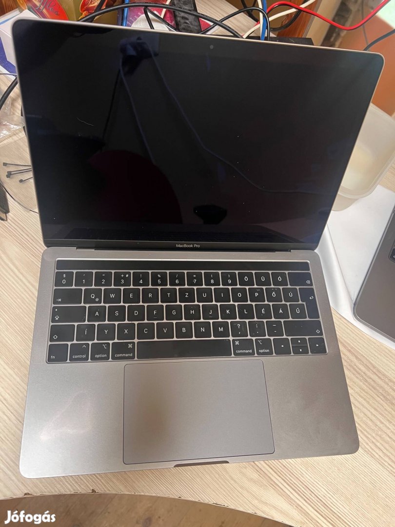 Macbook Pro 2019 13 A2159 hibás