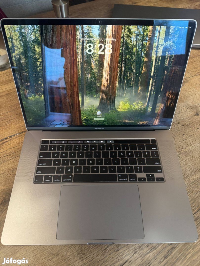 Macbook Pro 2019 16" **1TB SSD** **32GB** **i9**