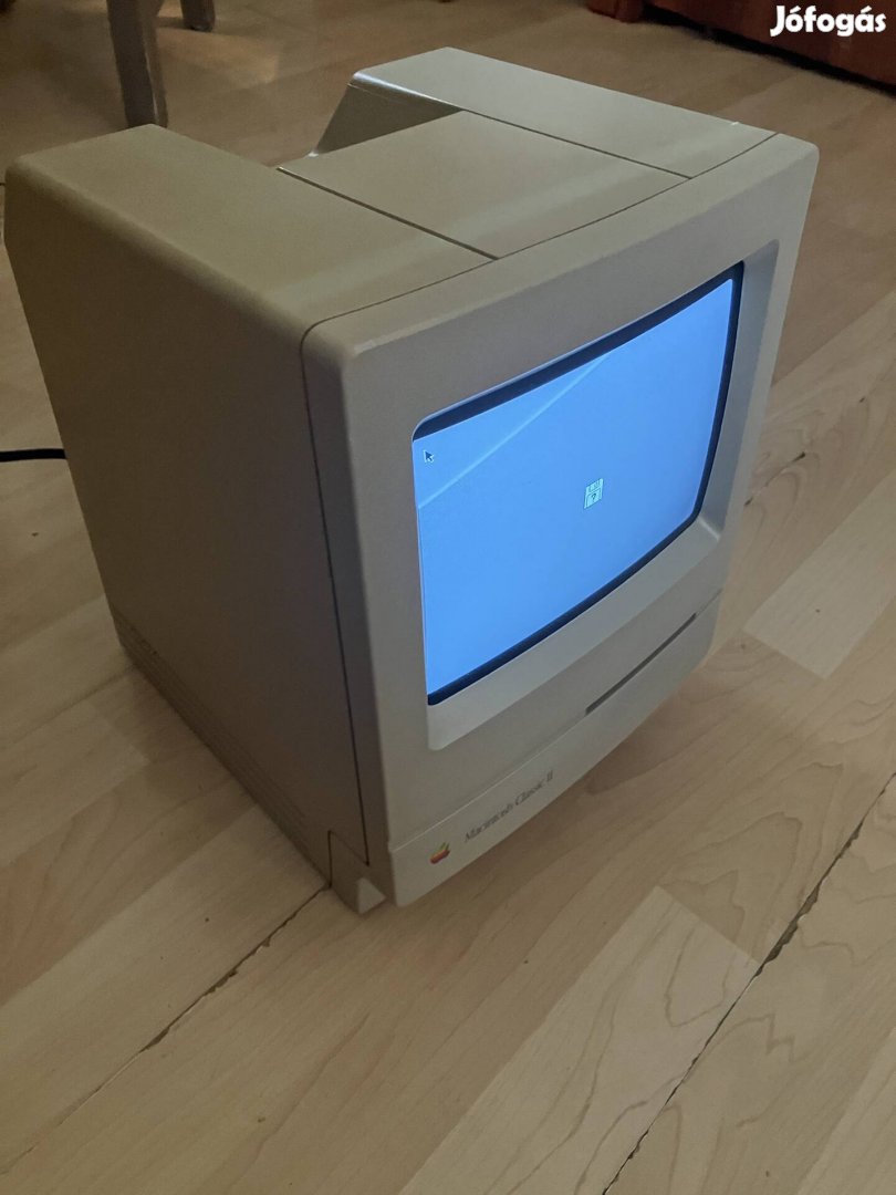 Macintosh Classic II számítógép 1991 es