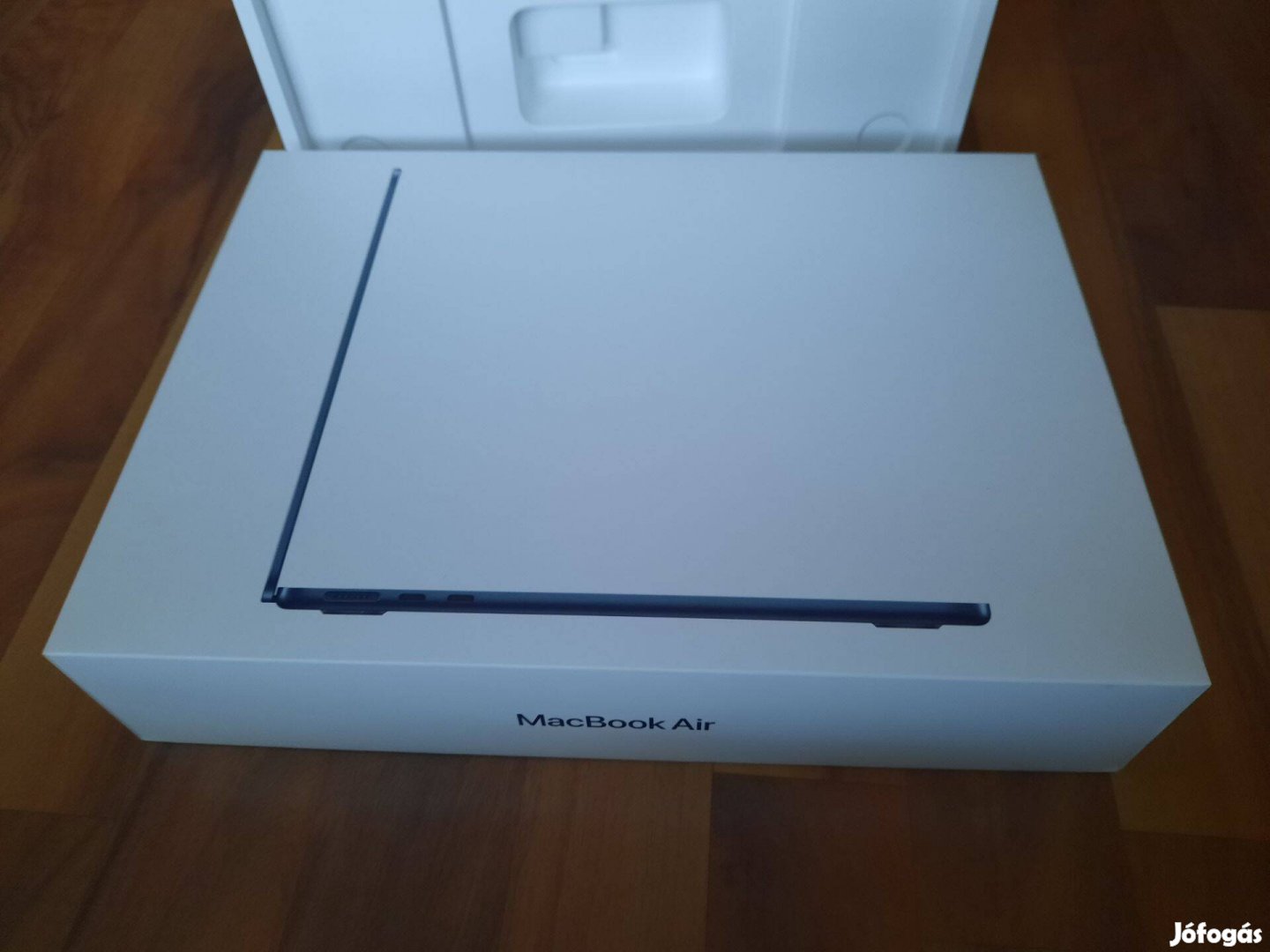 Mackbook Air tablet üres doboz dísz papír