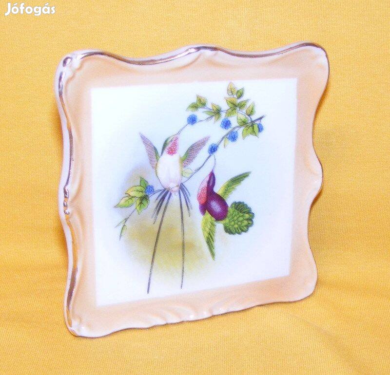 Madaras porcelán dísztárgy