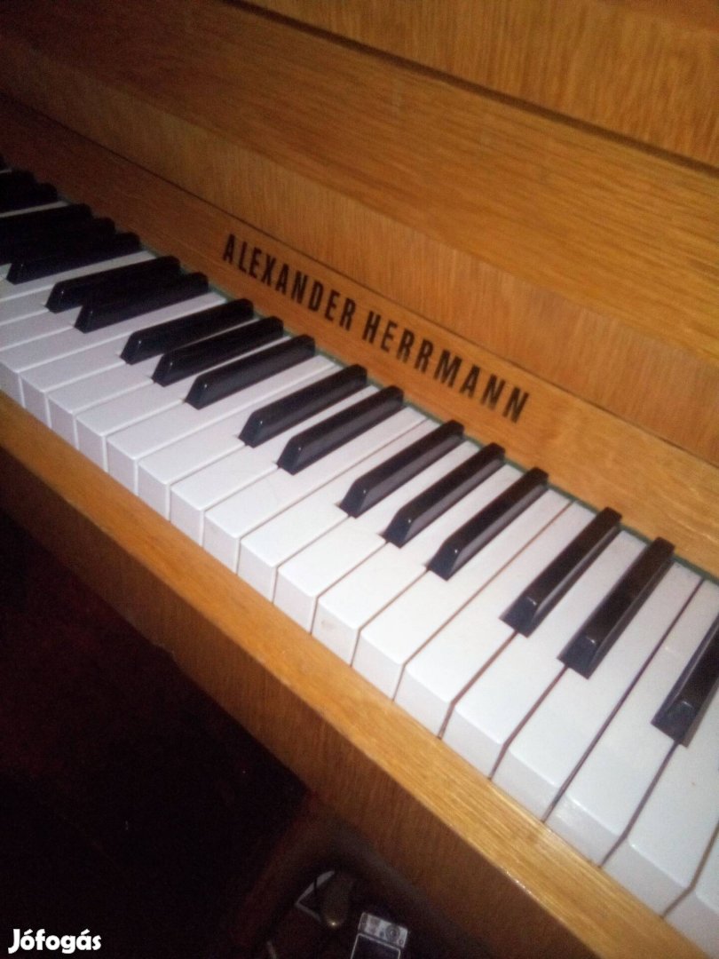 Made by Alexander Herrmann Original 115 Union Acoustics zongora 