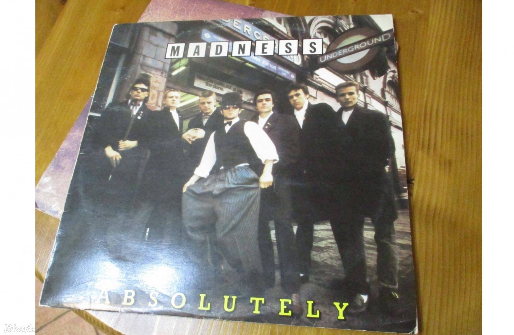 Madness LP hanglemez eladó