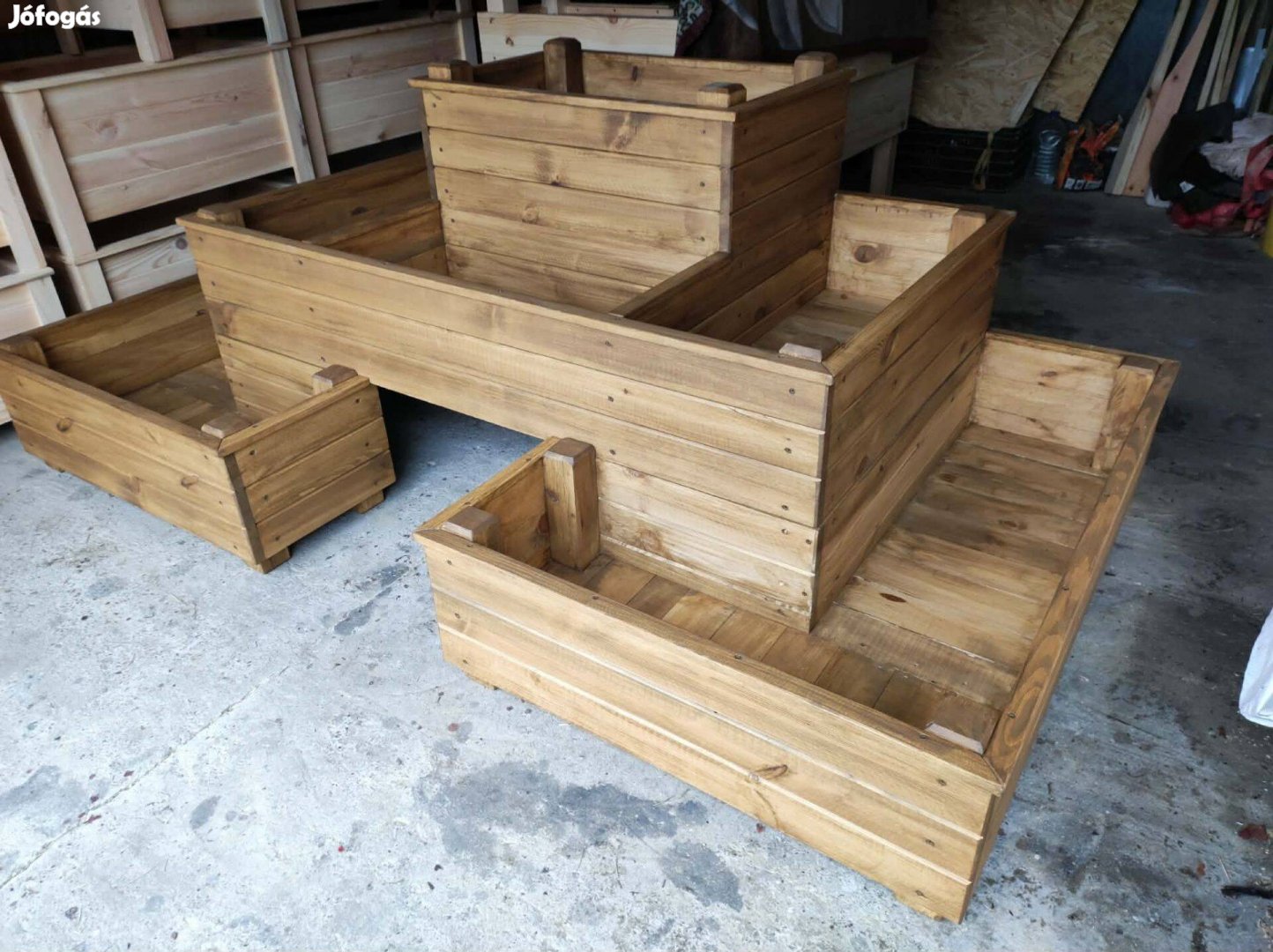 Magaságyás 3 szintes