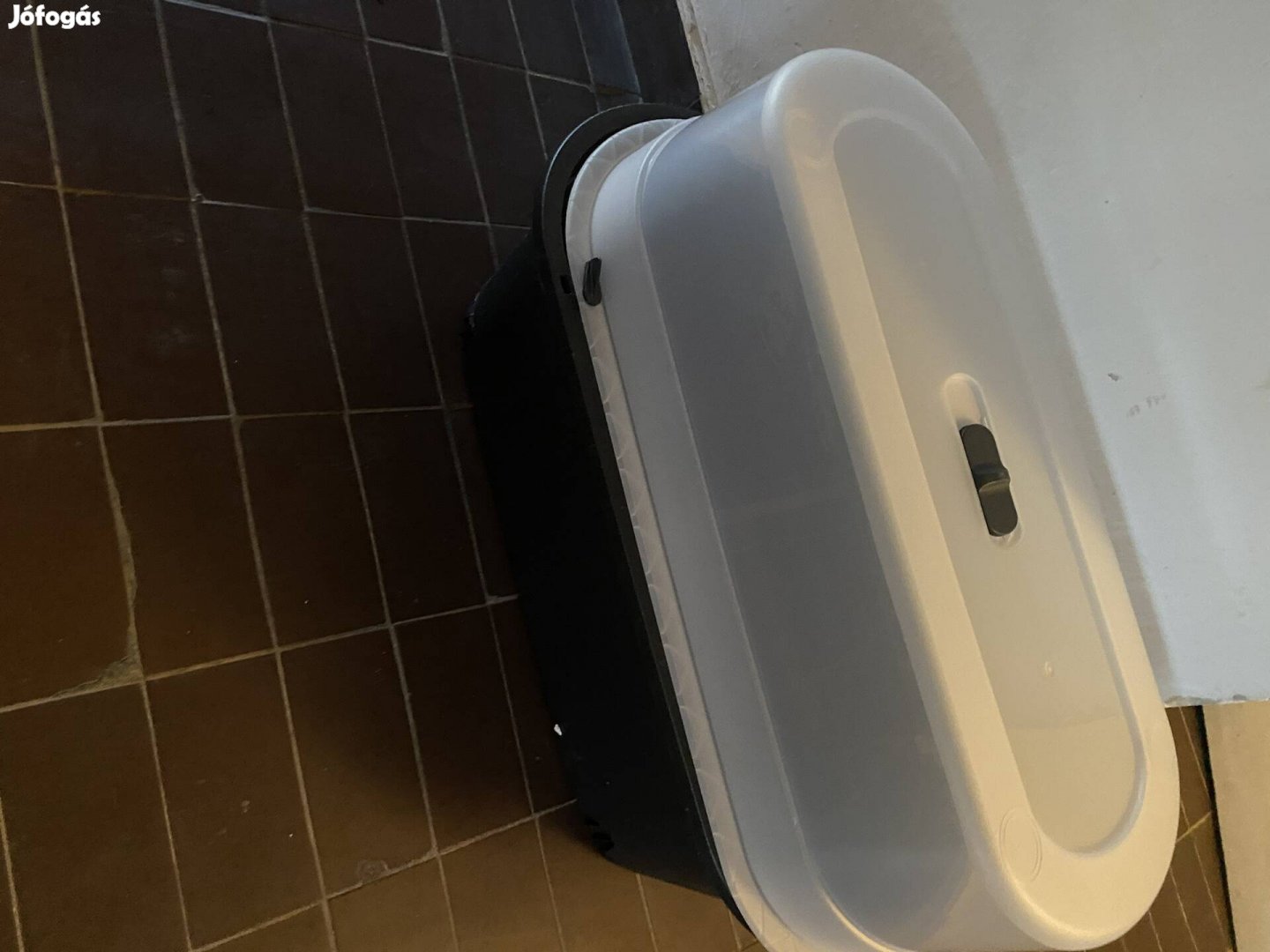 Magaságyás-műanyag