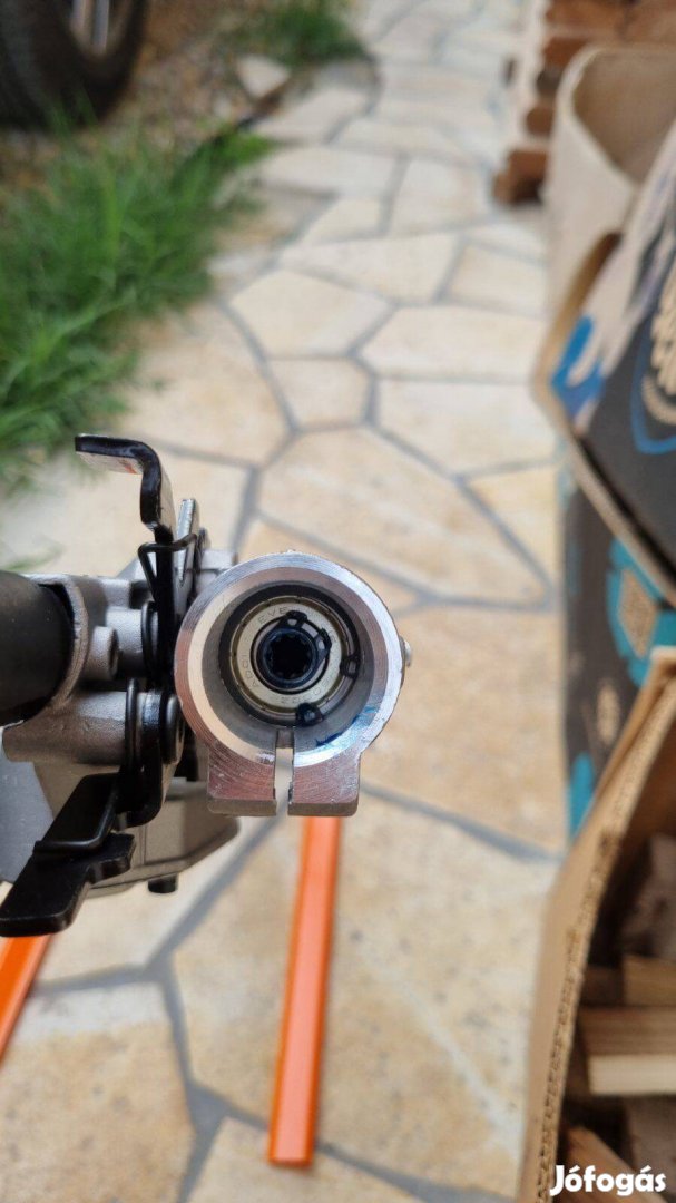 Magassági motoros fűkaszára sövényvágó adapter 26-os csőre 9bordás