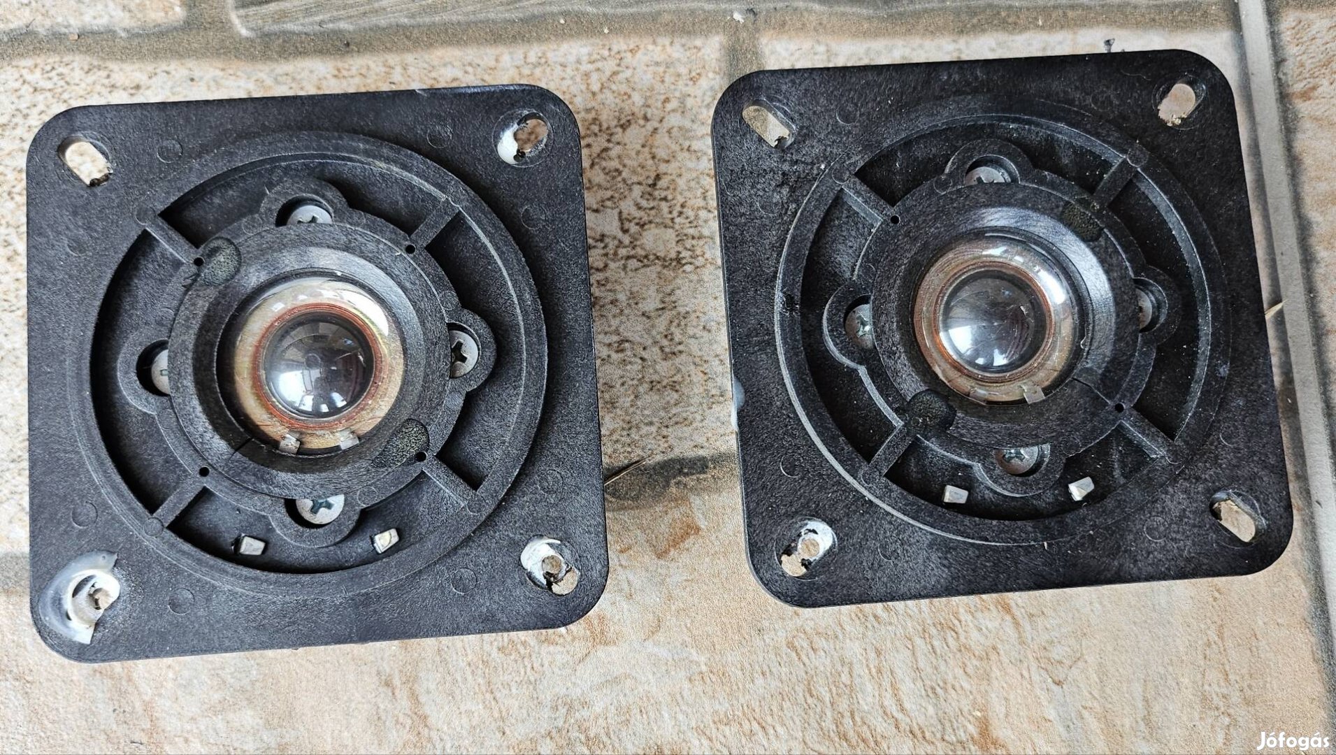 Magassugárzó Pár 4ohm 9cm 