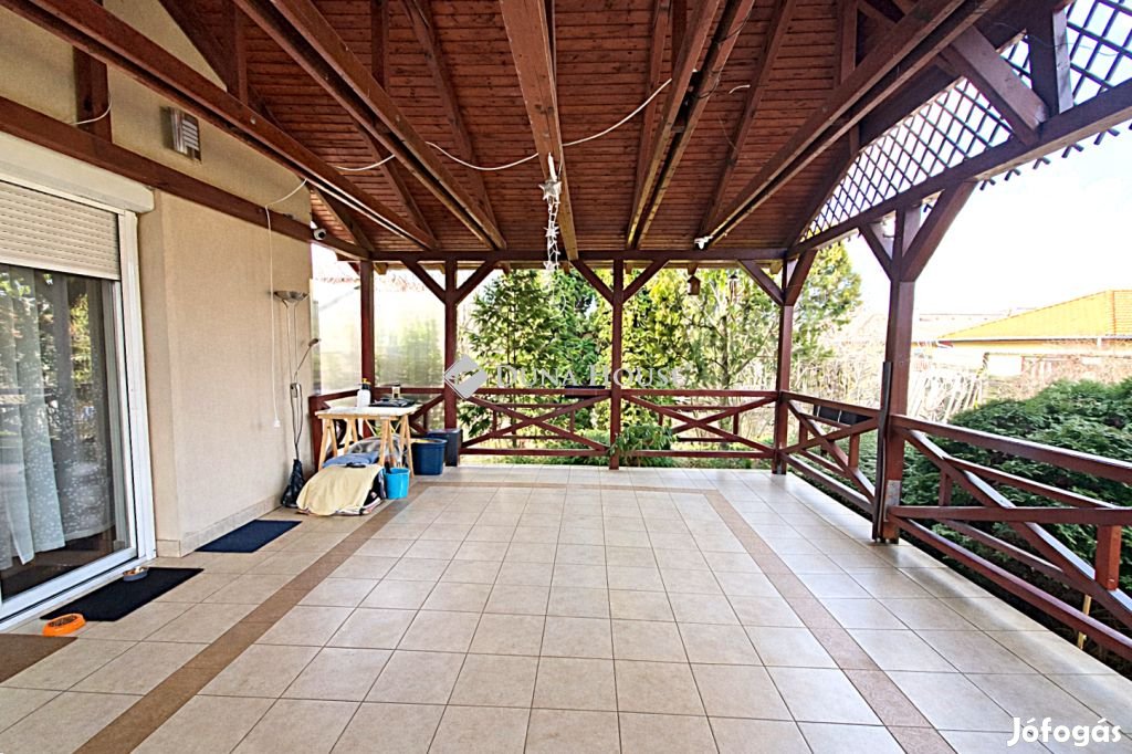 Maglódi 110 nm-es ház eladó