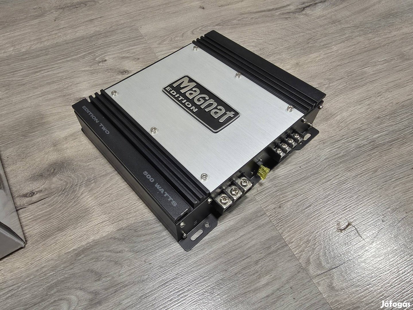 Magnat 500 Wattos erősítő Focal ACX-130 koax hangsugarzó
