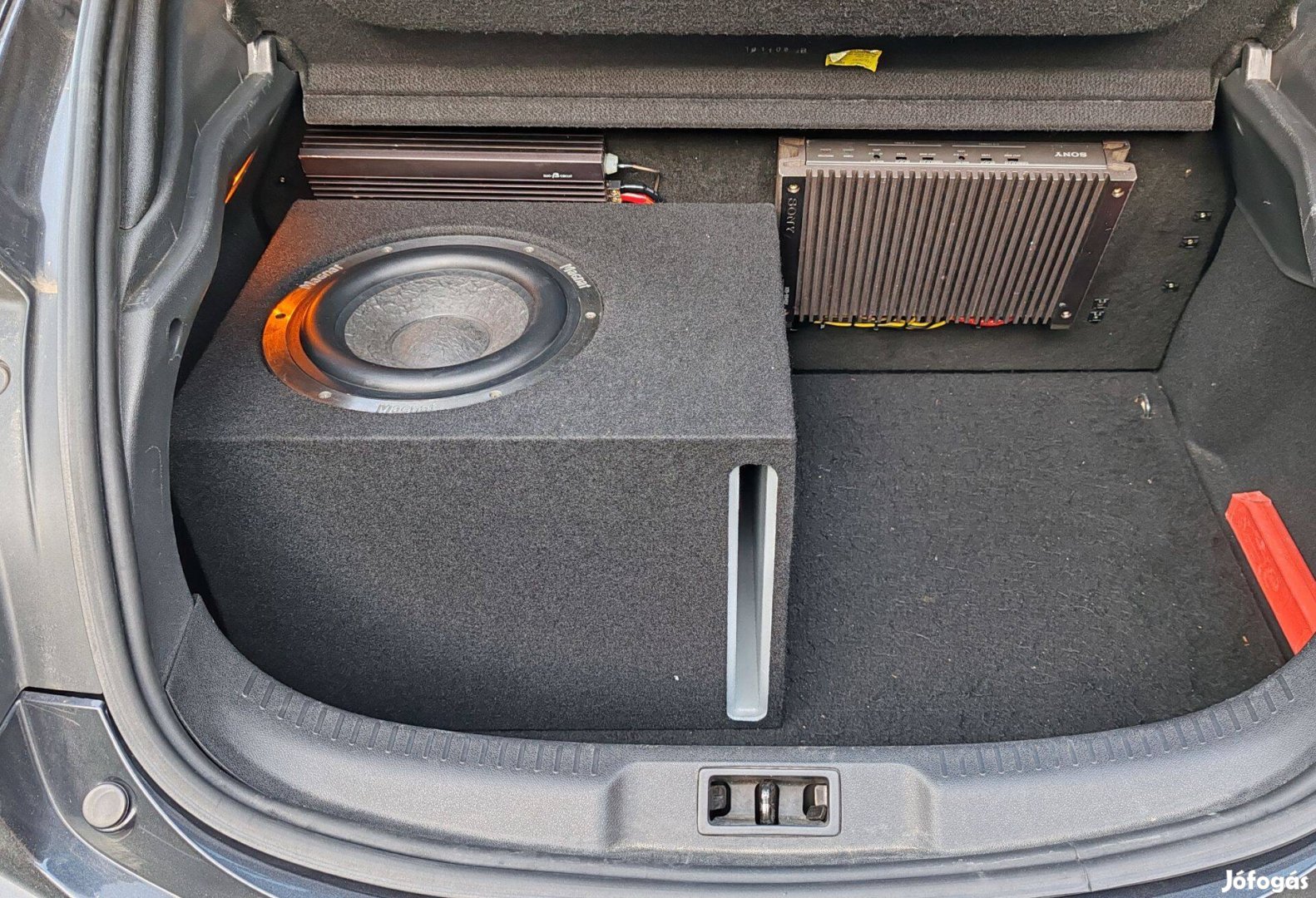 Magnat Ad250 mélyláda mélynyomó subwoofer eladó