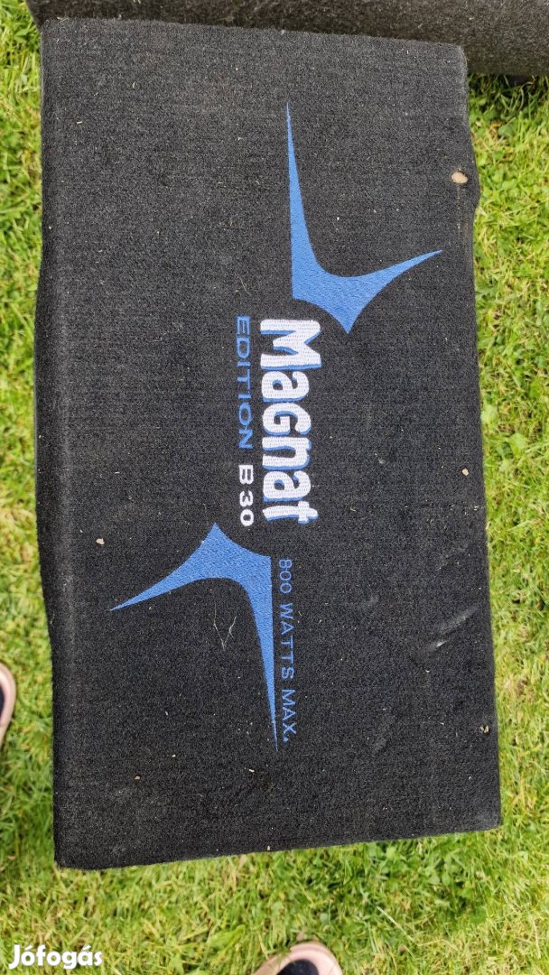 Magnat Mélyláda 800 Watt