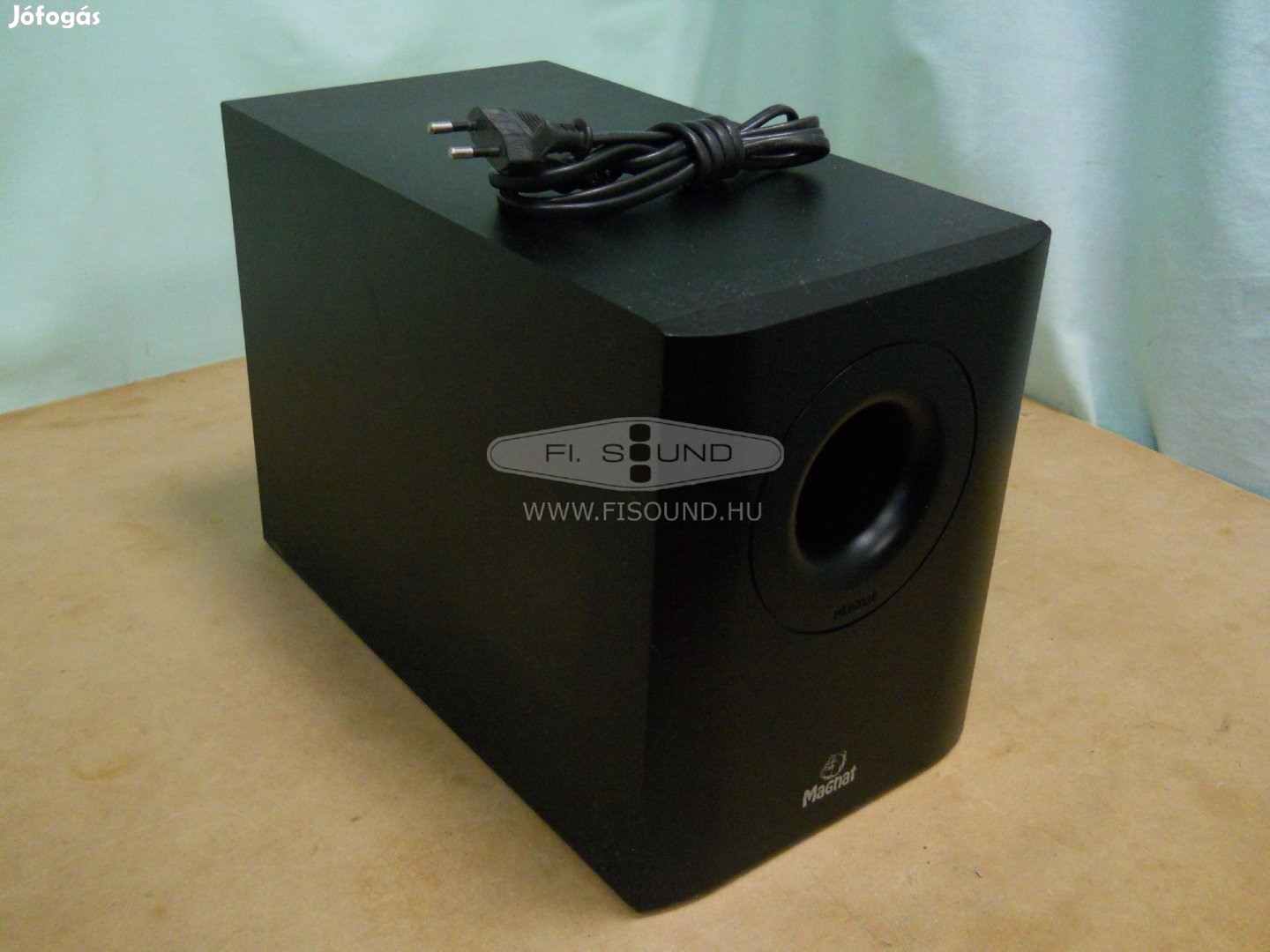 Magnat Motion Sub 116A , 80W, aktív sub 16cm-s gumiperemes