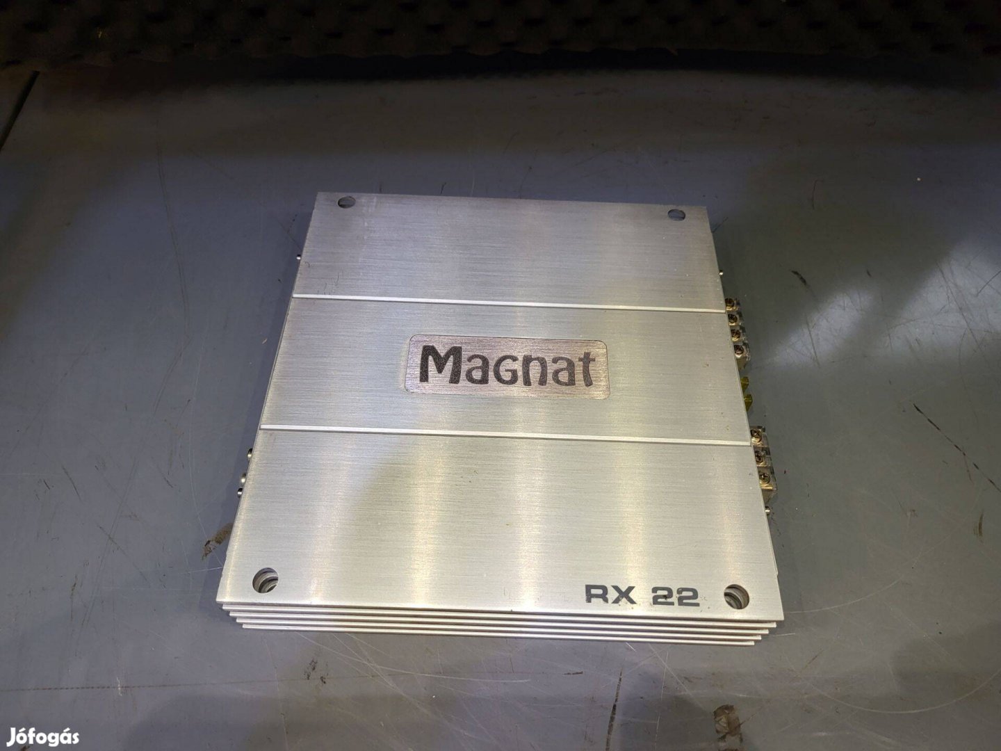 Magnat RX 22 erősítő