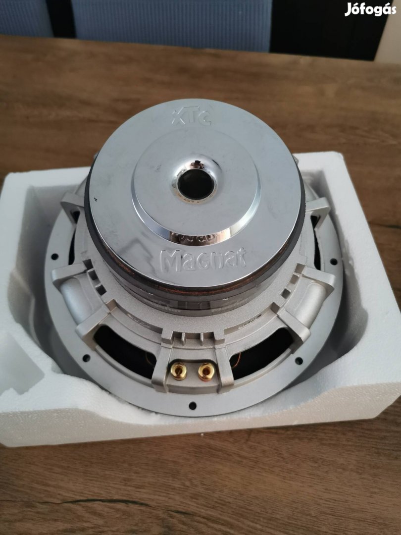 Magnat Xtc 1000 autó hifi Subwoofer mélynyomó Brutális 