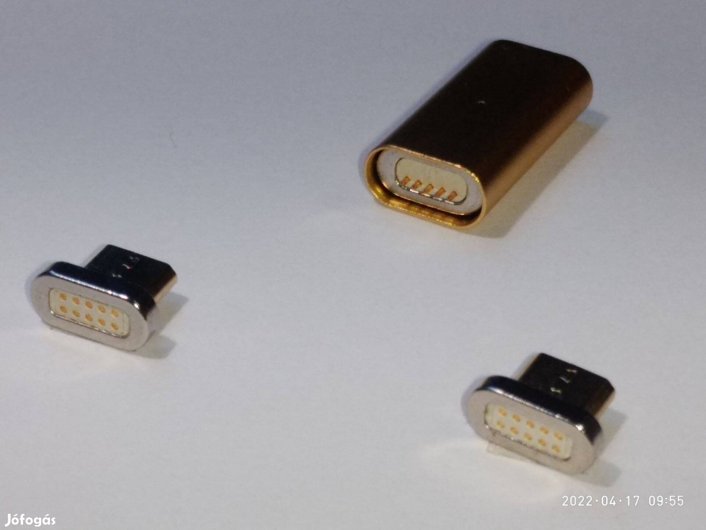 Mágneses micro USB töltő adapter+2 db mágneses fej 2,4A, ingyen posta