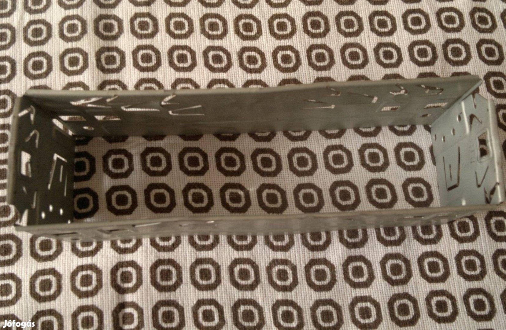 Magnó ,rádió beépítő keret 1 din-es, autóba