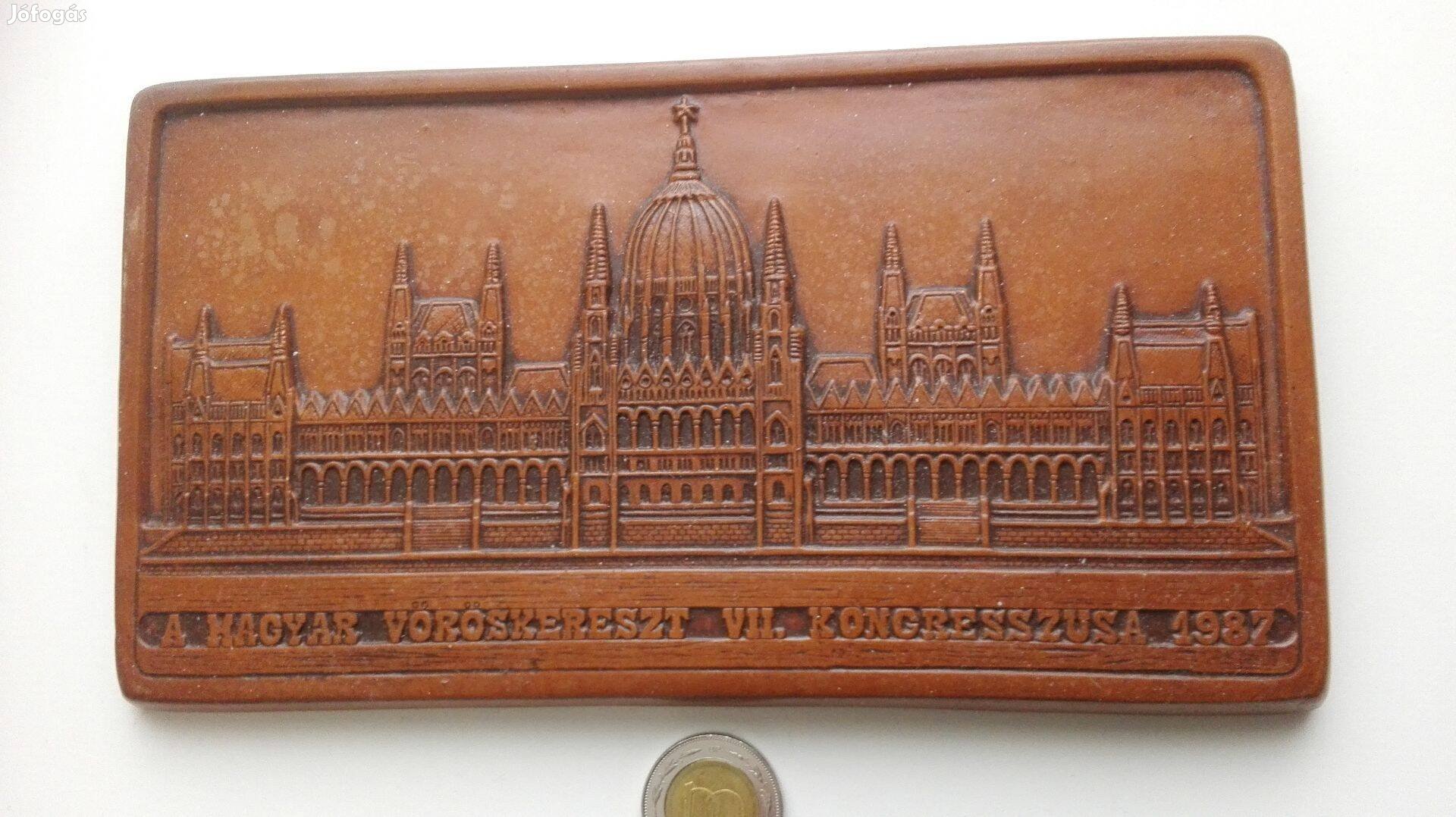 Magyar Vöröskereszt 1987-es VII-dik Kongresszusa kerámia pla