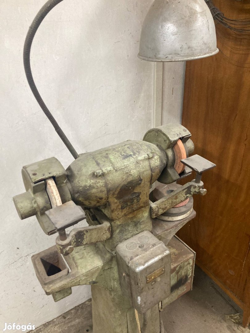 Magyar duplakorongos bakköszörű