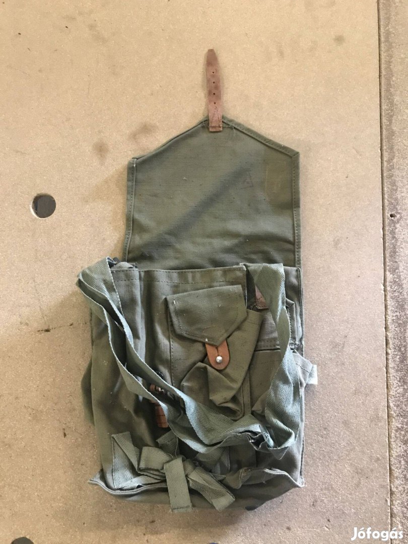 Magyar katonai táska, szimatszatyor, újszerű