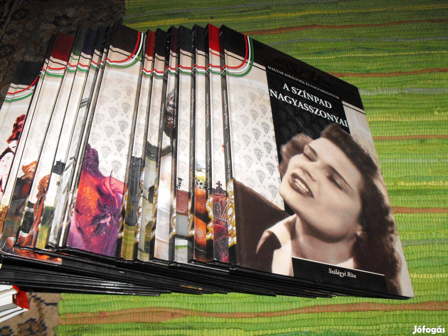 Magyar királynék és nagyasszonyok Teljes sorozat 26 db könyv