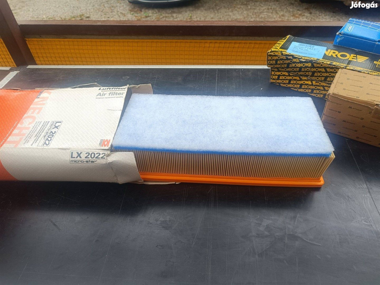 Mahle LX 2022 légszűrő (zozizo)