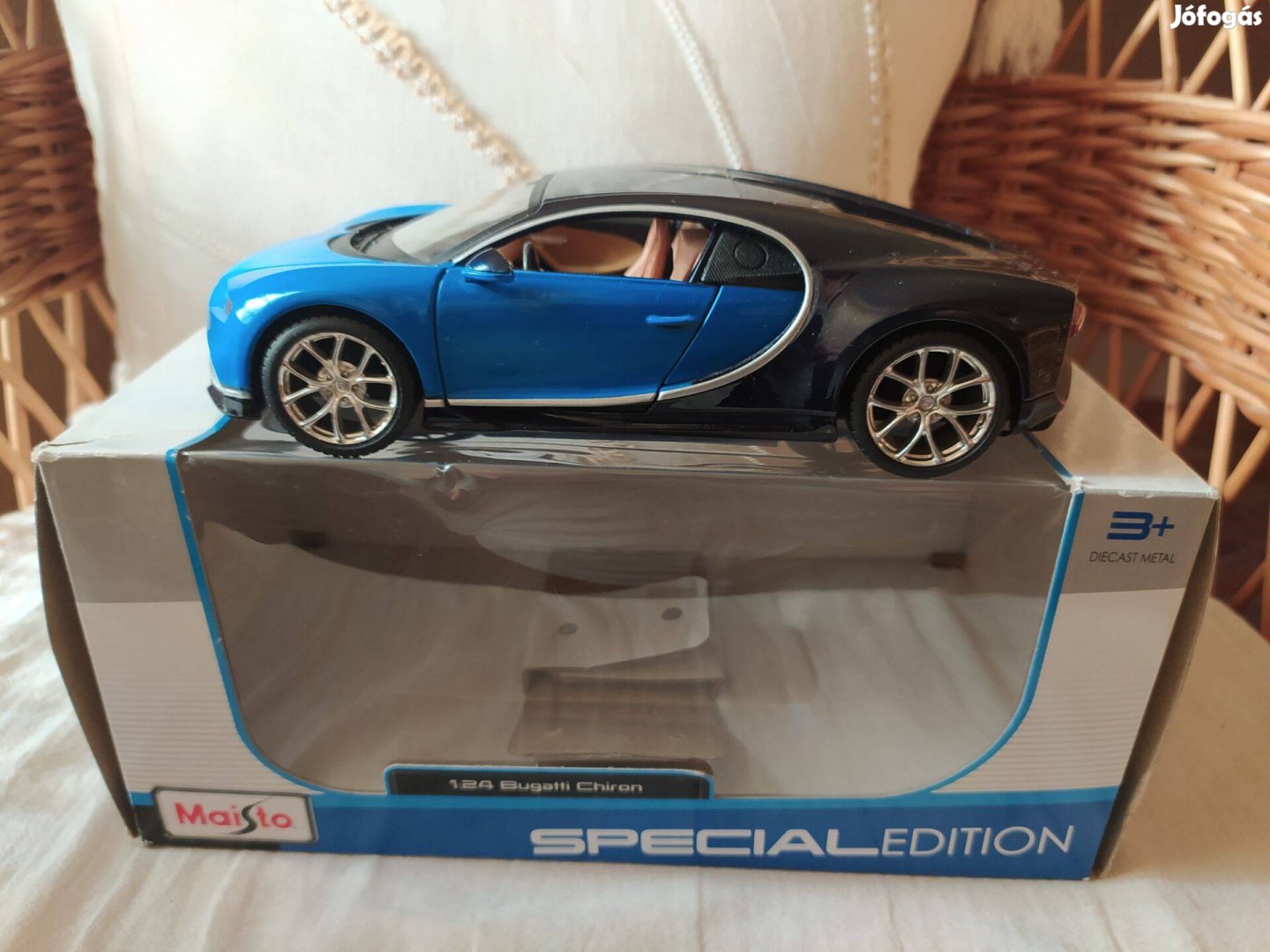 Maisto Bugatti Chiron 1:24 fém modellautó