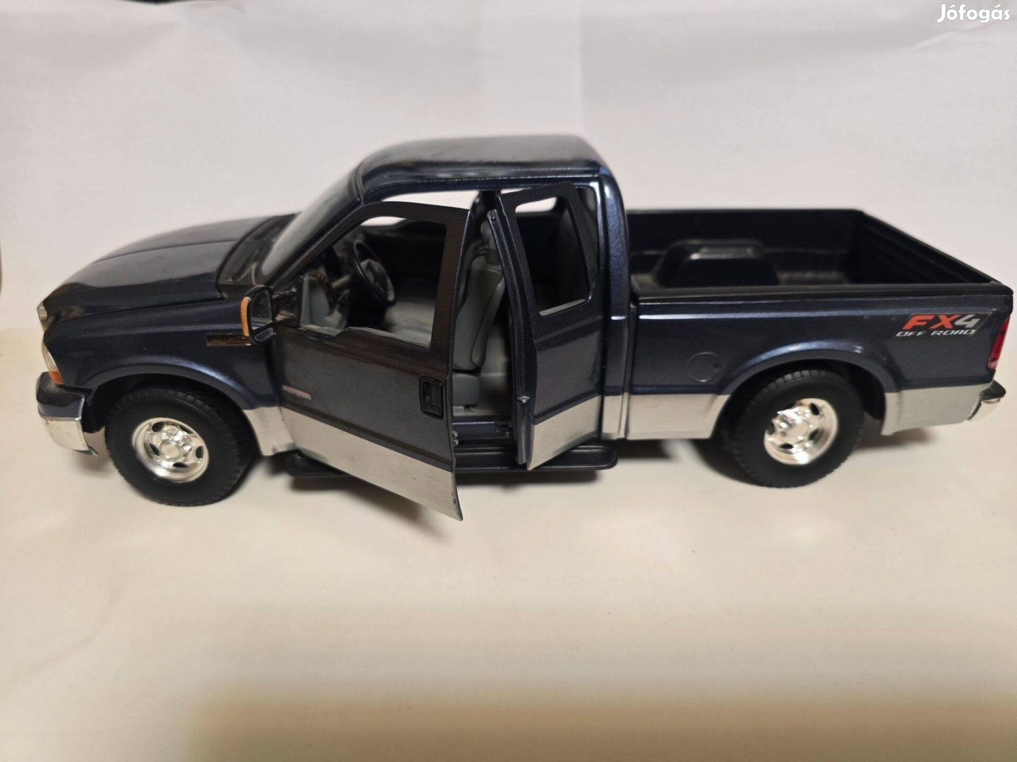 Maisto Ford F-350 modell