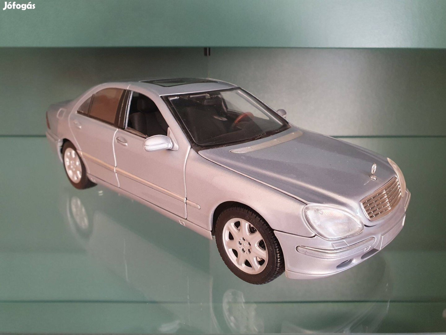 Maisto Mercedes-Benz S-Class 1:18 modellautó