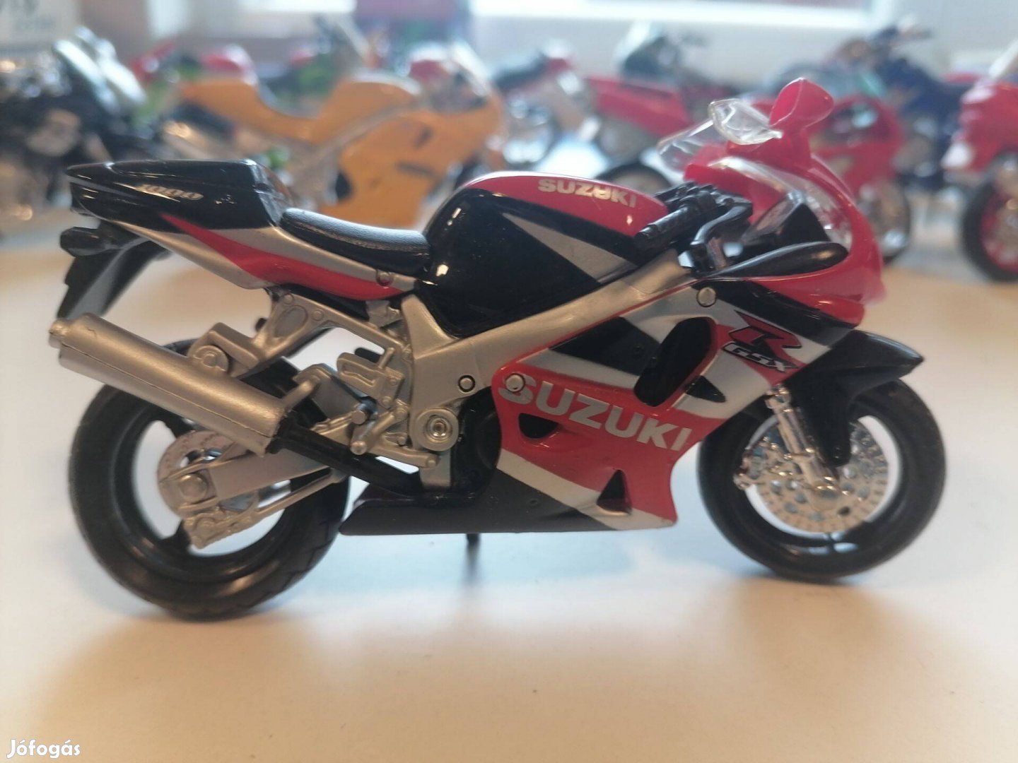 Maisto Suzuki Gsx R1000 1:18 Motor Modell