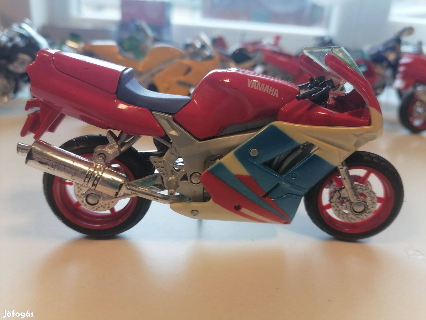 Maisto Yamaha Fzr600 1:18 Motor Modell