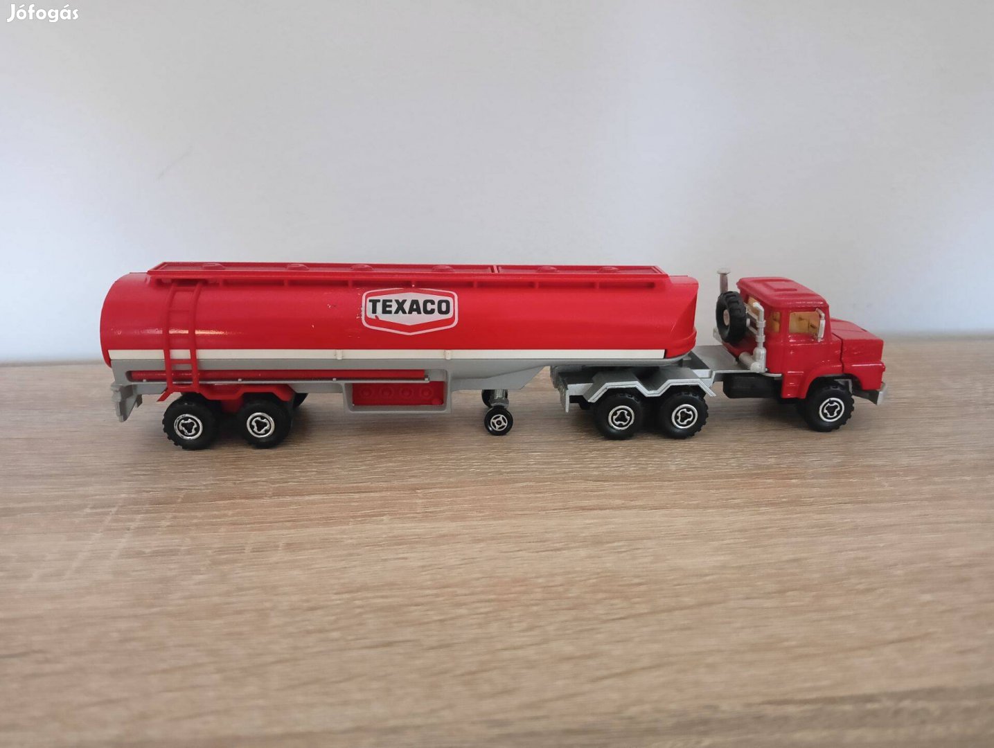 Majorette Serie 3000 Texaco fuel tanker Red