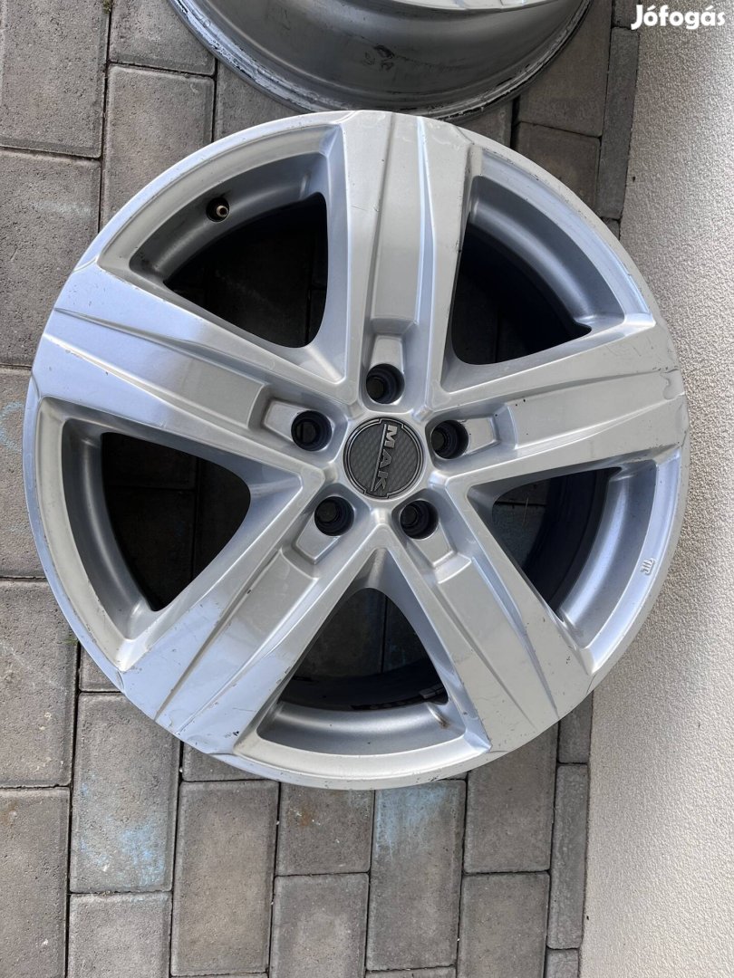 Mak Stone 7,5Jx18-as 5X112-es ET52 könnyűfém felni garnitúra
