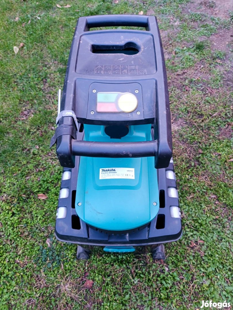 Makita 2500 ágaprító