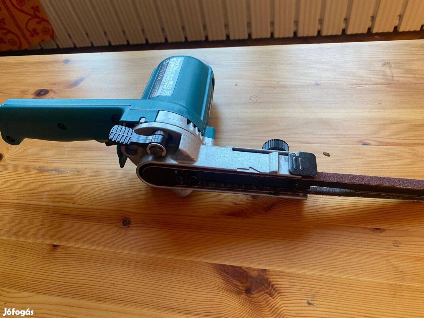 Makita 9032 vékony Szalagcsiszoló