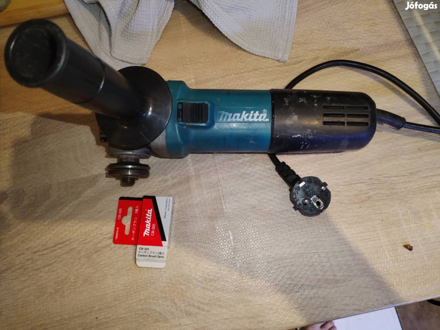 Makita 9555nb  kisflex 