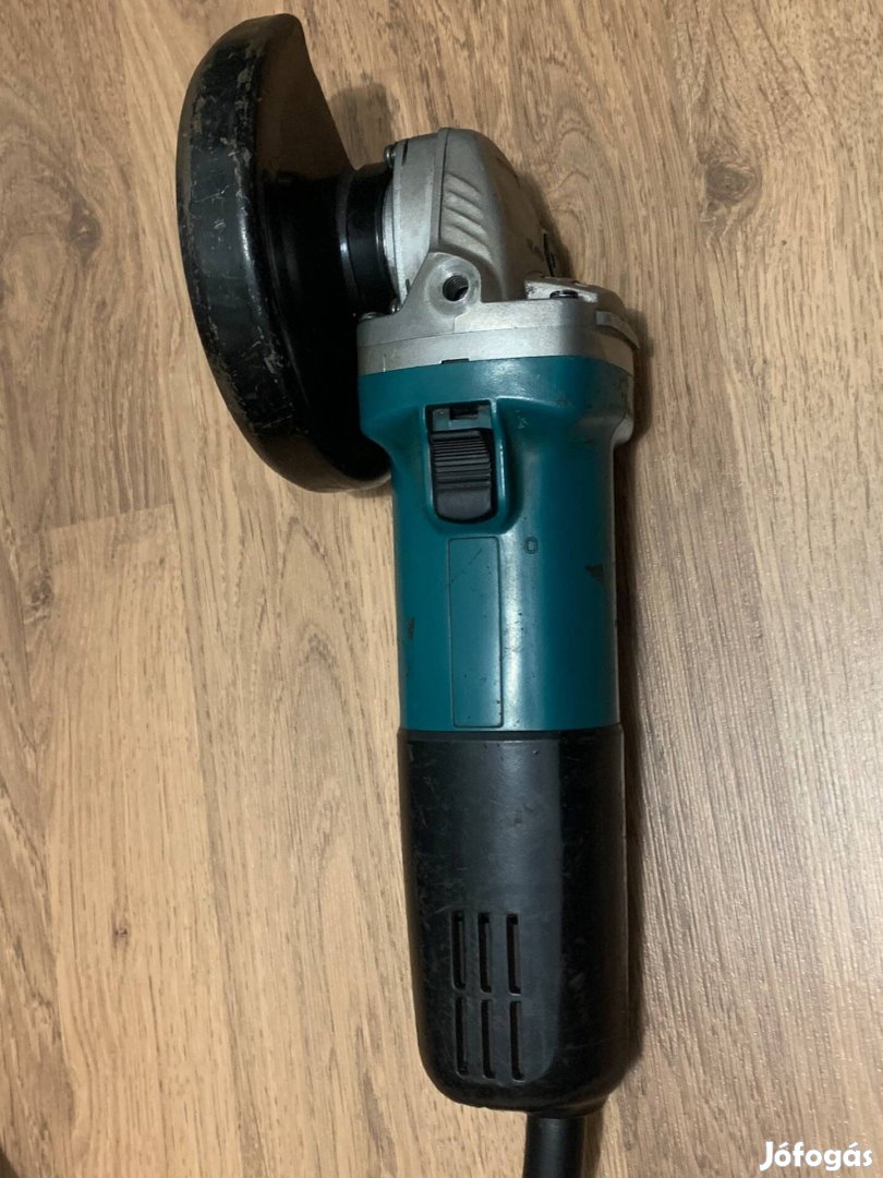 Makita 9558HN sarokcsiszoló