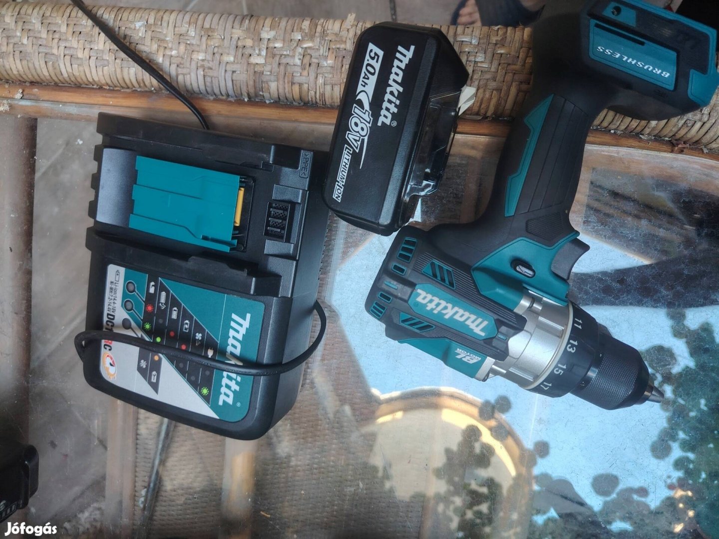 Makita BL 18 v fúrógép 