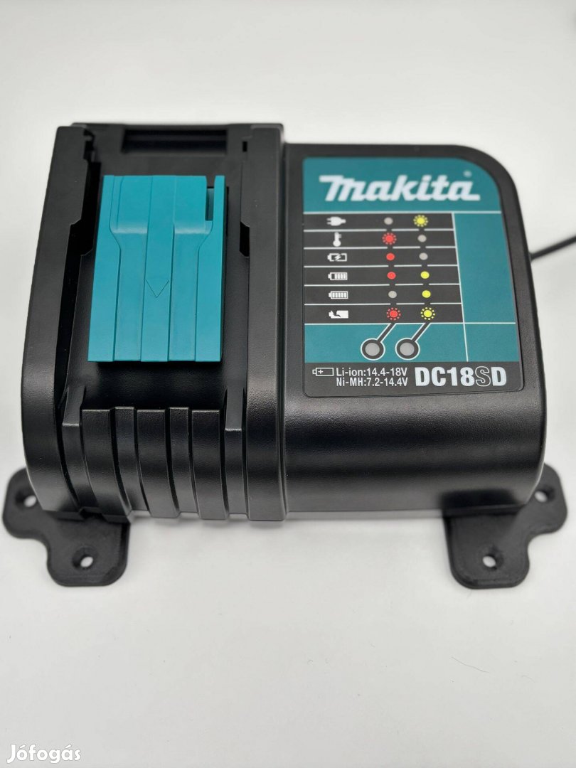 Makita DC18SD töltőhöz tartó