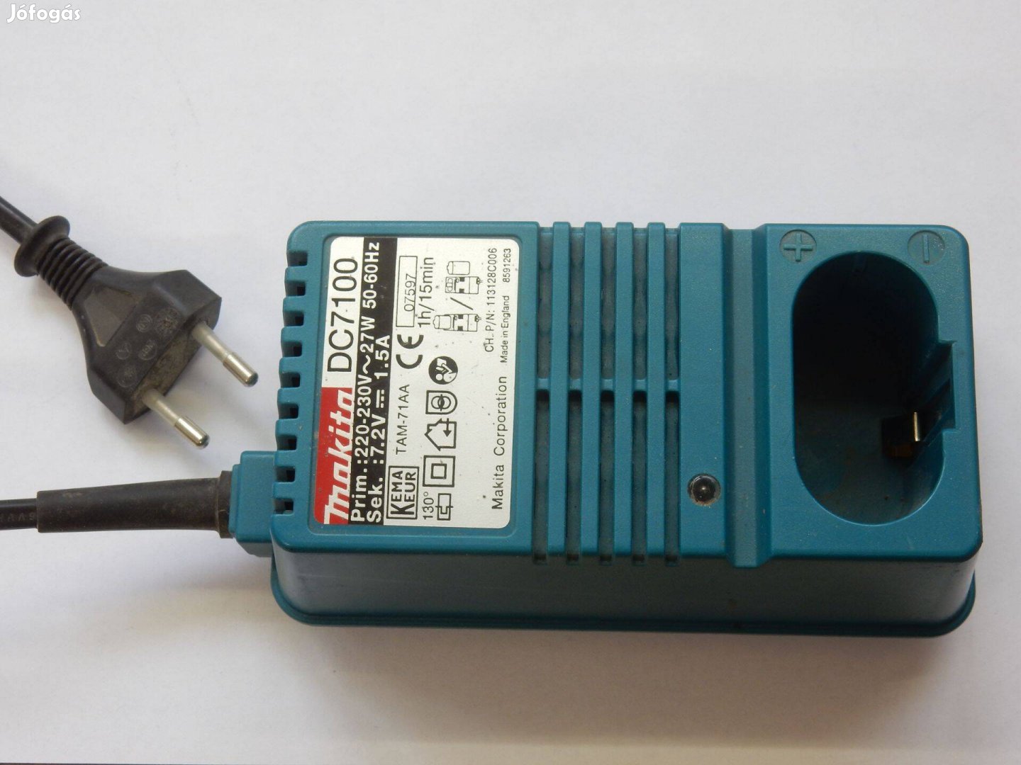 Makita DC7100 Akkumulátor töltő akksitöltő charger NICd NiMh 7.2V